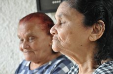 Estrelas do filme ‘A pessoa é para o que nasce’, Poroca e Indaiá perderam, em 2017, a irmã Maroca, com quem formavam o trio As Ceguinhas de Campina Grande