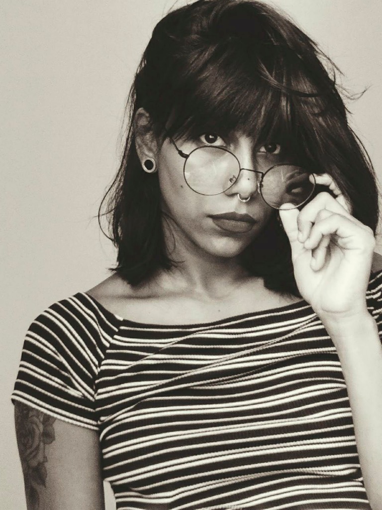 Pàg 9 - Aline Cardoso - Foto - Divulgação (1).jpg