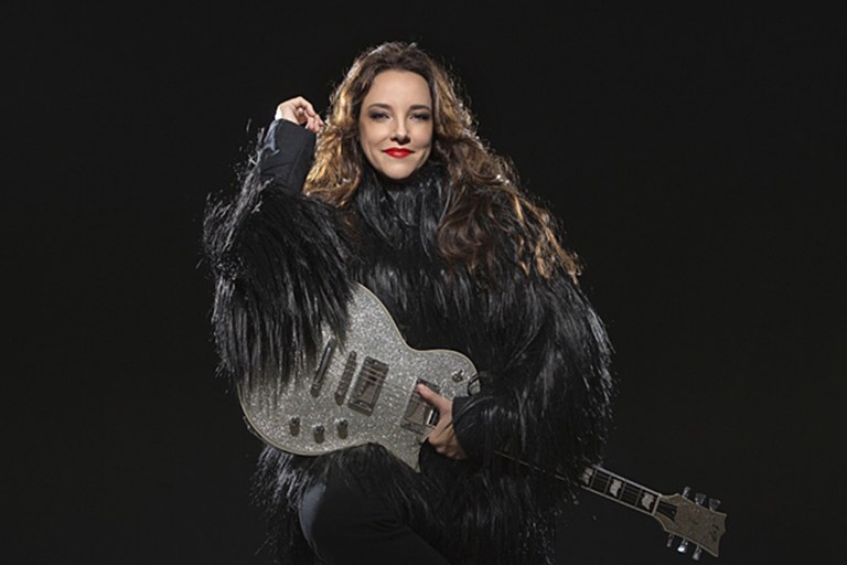 Pág 5 - ana-carolina-destaque-show-solo-credito-leo-aversa.jpg