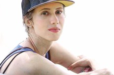 A artista visual Marília Scarabello, foi selecionada através de Edital Público e nesta mostra, ela faz questionamentos nas áreas de aspectos jurídicos, urbanismo e arquitetura