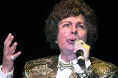 Erick Von Sohsten considerou “uma tragédia” o falecimento de Cauby Peixoto (foto)