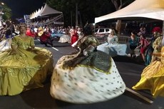 Onze agremiações, sendo seis clubes de orquestra e cinco tribos indígenas, animaram a avenida