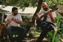 Os instrumentistas  Renan Rezende e Luís Umberto participam de diferentes grupos musicais que compõem a cena cultural da capital 