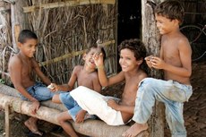 Imagens que compõe a exposição Sertões do fotógrafo Márcio Moraes, que tem se inspira no trabalho de Sebastião Salgado