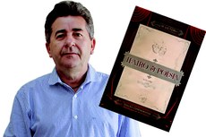 O autor José Mota Victor e a capa da sua obra comemorativa aos 40 anos da estreia de sua primeira peça