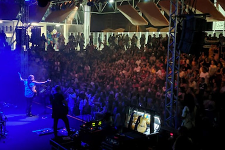 lenine.jpg lenine.jpg