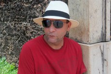 O jornalista e escritor Linaldo Guedes, autor de O Nirvana do eu, que é resultado  da sua dissertação de mestrado pela UFPB