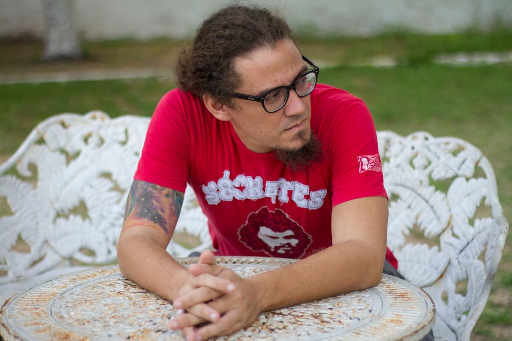 Roberto Menezes - FOTO A 33.jpg