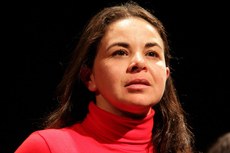 Cena do espetáculo que retrata histórias que se entrelaçam, tendo 
como cenário a Ditadura Militar de 1964