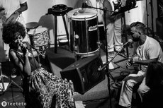 Além do repertório autoral, a sambista promete passear pelo repertório de grandes artistas brasileiros como Leci Brandão, Paulinho da Viola, Caetano Veloso e Zeca Pagodinho