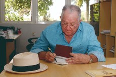 Programação da 50ª edição do sarau ainda inclui homenagem a Antônio Barros e Cecéu e mostra do artista Wilson Figueiredo