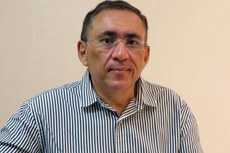O professor universitário Rinaldo de Fernandes é maranhense, mas radicado na Paraíba