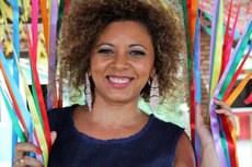 A cantora Sandra Belê revelou que vai fazer uma homenagem a algumas artistas, a exemplo de Elba Ramalho e Marinês