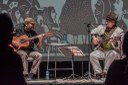 Reconhecidos na cena cultural paraibana, Cristiano Oliveira e Merlânio Maia executam o show desde o ano passado