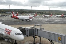 Pesquisa realizada em outubro revelou que 51% dos brasileiros que pretendem viajar o farão de avião