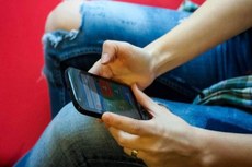 Além de não poderem utilizar celulares na sala de aula, os alunos entre os seis e os 15 anos estarão também impedidos de usar os aparelhos durante os intervalos e pausas para almoço