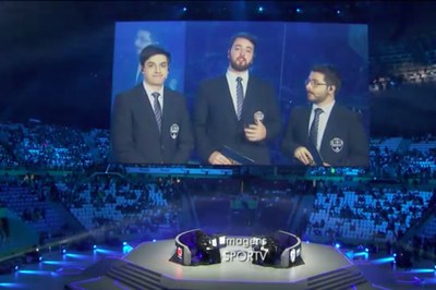 Partida foi toda transmitida com equipe de narrador e comentaristas, como nos esportes tradicionais