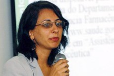 Fabóola Vieira diz que fatores econômicos causam maior impacto sobre a taxa de suicídio ao grupo de pessoas mais jovens