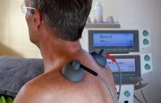 Pessoas mais velhas que procuram fazer planos de saúde geralmente são as que descobrem alguma doença que necessite de tratamento imediato