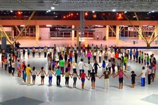 Técnicas milenares de yoga buscam a saúde mental e do corpo por intermédio de exercícios; evento é gratuito e é aberto a população