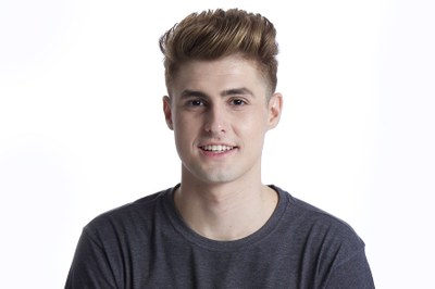 Falando sobre o jogo "Minecraft", Pedro Rezende se consolidou como o maior YouTuber de games do Brasil