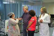 Hospital tem 226 leitos, sendo 60 destinados à UTI, já realizou 142 cirurgias em adultos e em crianças desde a inauguração, em abril