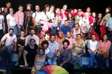 Programa Estação Plural teve pré-estreia em Salvador, com a presença de entidades LGBT