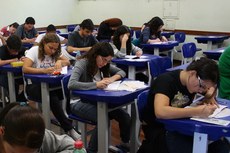 As inscrições para o Enem 2017 serão feitas exclusivamente pela internet e poderão ser realizadas de 8 a 19 de maio