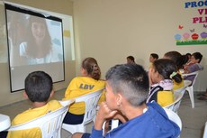 Ação em Campina Grande fez referência ao Dia Nacional de Combate à violência e exploração sexual de crianças e adolescentes