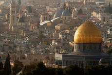 A OCI, formada por 57 países de maioria muçulmana, inclui desde sua fundação em 1969 a Palestina como membro pleno, com sua capital em Jerusalém