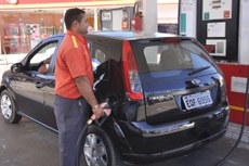 Aumento nos preços da gasolina e do diesel podem ser aplicados a qualquer momento, conforme a nova política adotada pela Petrobras
