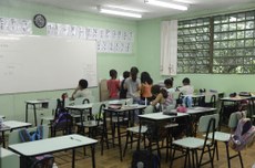 Alunos com maior nível socioeconômico tendem a tirar notas maiores