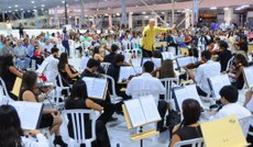 Governador prestigiou apresentação na Praça do Povo, do Espaço Cultural