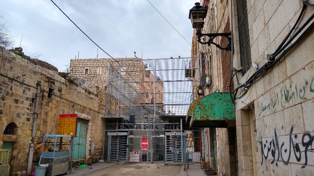 Checkpoint_Hebron_02.jpg Checkpoint_Hebron_02.jpg