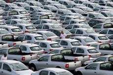 Pátio de uma montadora em São Bernardo, São Paulo, de onde vão sair os novos carros para as revendedoras autorizadas no país