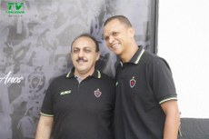 O presidente Zezinho ao lado de Warley segue trabalhando na formação do elenco para a temporada de 2018