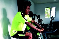 O meia Roger Gaúcho segue aprimorando a forma física e deve ficar à disposição do time a partir da quinta rodada do Brasileiro da Série C