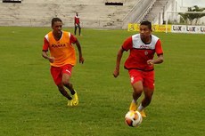 O elenco do Campinense treinou forte durante os últimos dias visando uma boa partida na capital