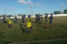 Jogadoras do Botafogo durante aquecimento no CT Ivan Thomaz antes de enfrentar o Auto Esporte pelas semifinais do Paraibano