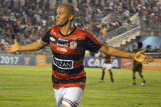 O jogador Reinaldo Alagoano estreou bem pela equipe, ao marcar contra o Sport, e espera ajudar a equipe no jogo de volta na Ilha do Retiro