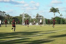 A equipe da Raposa finalizou a preparação para a partida treinando no CT do Sport/PE, na tarde de ontem