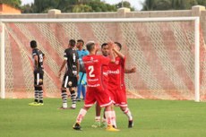 o Botafogo perdeu a sua primeira partida da pré-temporada para o América-RN por 2 a 1 e o jogo de volta será na Vila Olímpica