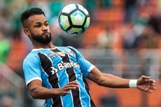 O atacante Fernandinho queria permanecer no Grêmio, mas não resistiu a proposta tentadora do Chongqing Dangdai Lifan, da China