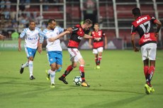 No sábado passado, o Flamengo apenas empatou em 1 a 1 com o Avaí, aumentando a apreensão para o jogo que decide a Copa do Brasil