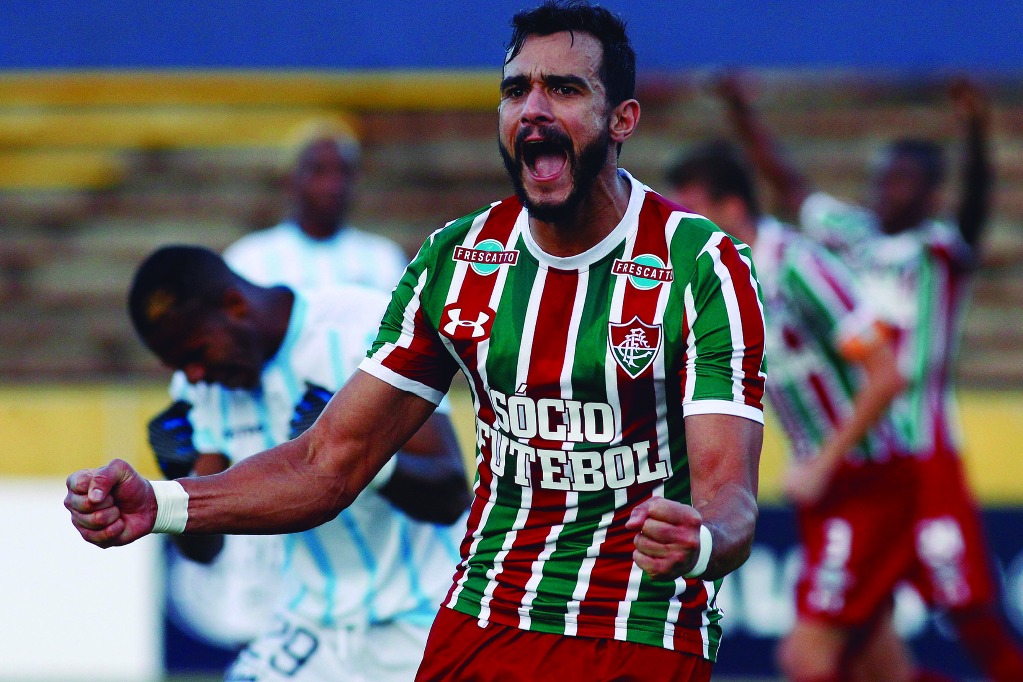 Universidad-Catolica-EQU-x-Fluminense-Henrique-Dourado.jpg