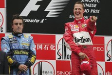 Alonso terminou em segundo e se rendeu ao melhor talento do alemão Michael Schumacher que fez uma corrida excepcional para chegar em primeiro