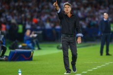 Após conquistar o título da Libertadores, Renato está valorizado, mas o Grêmio espera chegar a um acordo com o treinador.