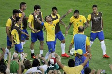 Autor do gol no tempo regulamentar, Neymar fez a cobrança de pênalti decisiva para o Brasil