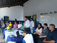 O objetivo desses encontros é mostrar para a comunidade como funciona o modelo das escolas cidadãs integrais técnicas e como elas podem ser integradas ao setor produtivo da região