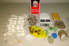 Presos foram apresentados com o material da 6ª Delegacia Distrital, em Santa Rita